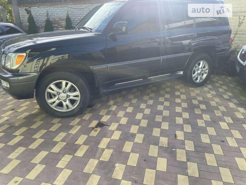 Внедорожник / Кроссовер Lexus LX 2005 в Луцке