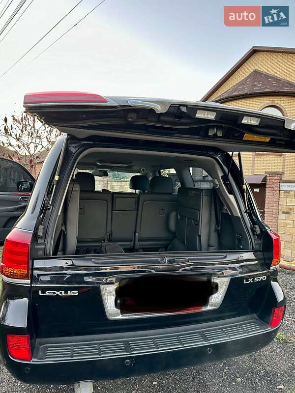 Позашляховик / Кросовер Lexus LX 2008 в Харкові