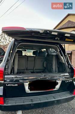 Внедорожник / Кроссовер Lexus LX 2008 в 