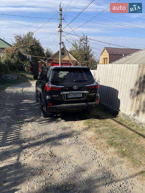 Внедорожник / Кроссовер Lexus LX 2020 в Балте