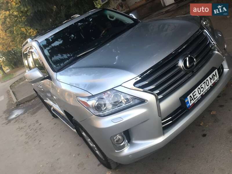 Lexus LX 2008