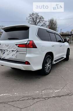 Внедорожник / Кроссовер Lexus LX 2016 в Николаеве