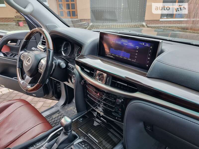 Позашляховик / Кросовер Lexus LX 2016 в Чернівцях фото 6 Позашляховик / Кросовер Lexus LX 2016 в Чернівцях