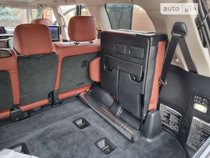 Позашляховик / Кросовер Lexus LX 2016 в Чернівцях фото 12 Позашляховик / Кросовер Lexus LX 2016 в Чернівцях