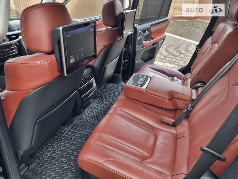 Позашляховик / Кросовер Lexus LX 2016 в Чернівцях фото 16 Позашляховик / Кросовер Lexus LX 2016 в Чернівцях