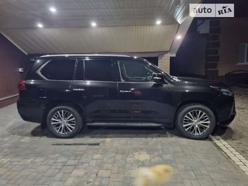 Позашляховик / Кросовер Lexus LX 2016 в Чернівцях фото 34 Позашляховик / Кросовер Lexus LX 2016 в Чернівцях