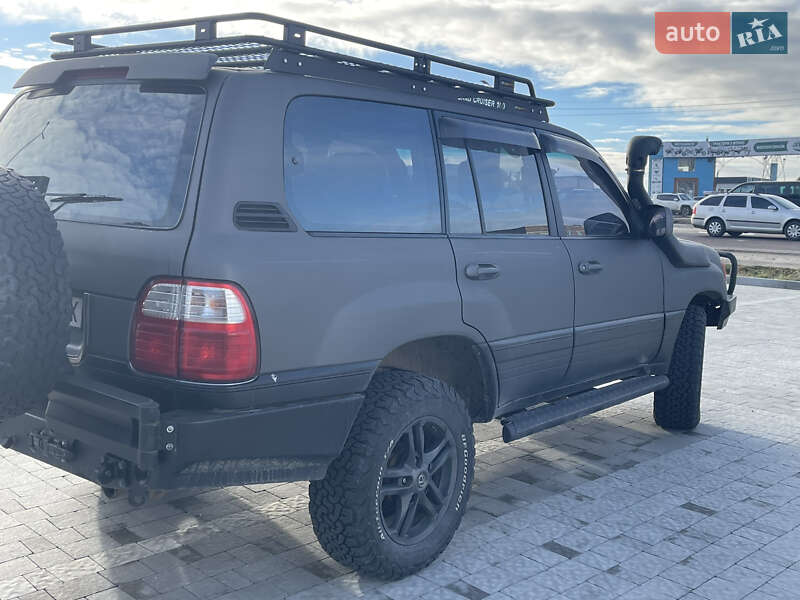 Позашляховик / Кросовер Lexus LX 2002 в Львові