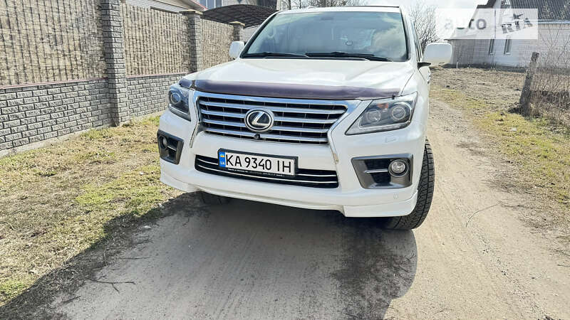 Внедорожник / Кроссовер Lexus LX 2008 в Яготине
