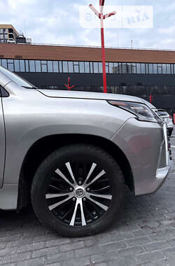 Внедорожник / Кроссовер Lexus LX 2016 в Киеве