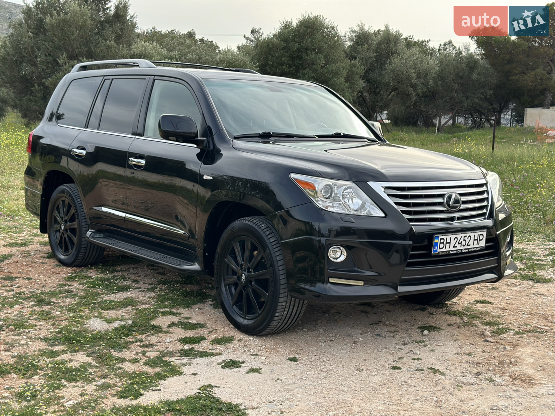 2011 Lexus LX - фото 1