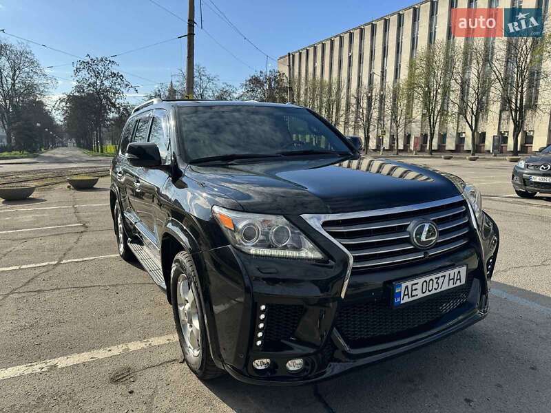 Внедорожник / Кроссовер Lexus LX 2014 в Днепре