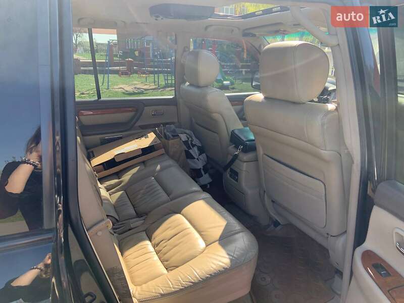 Внедорожник / Кроссовер Lexus LX 2004 в Киеве
