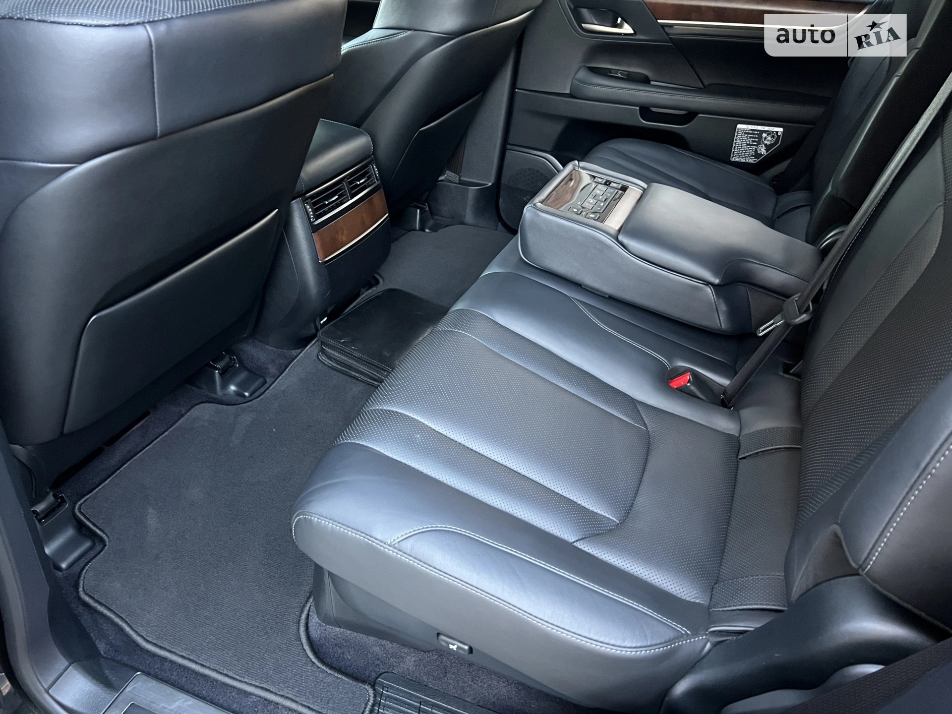 2017 Lexus LX - мініатюра 20