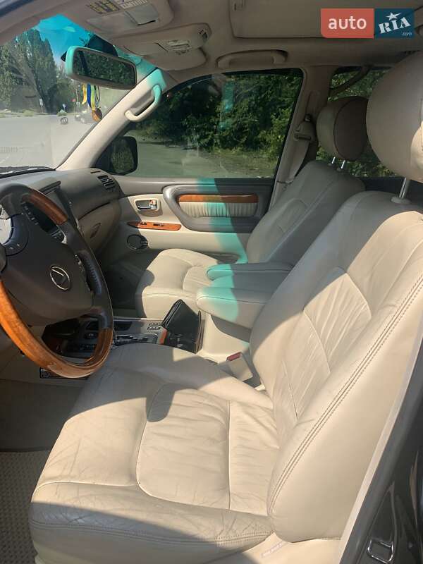 Позашляховик / Кросовер Lexus LX 2004 в Дніпрі