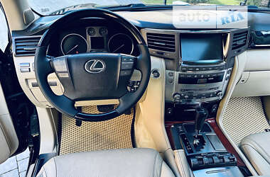 Внедорожник / Кроссовер Lexus LX 2010 в Львове