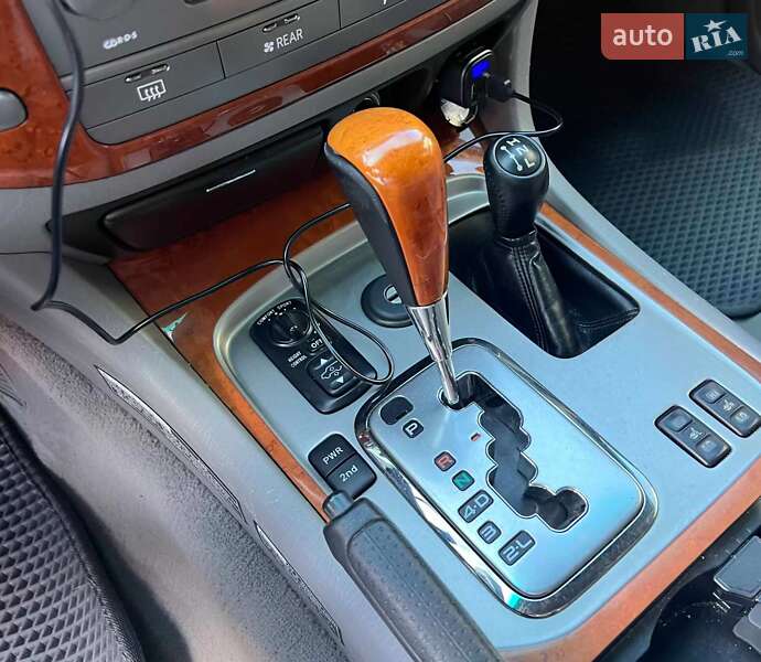 Позашляховик / Кросовер Lexus LX 2004 в Львові
