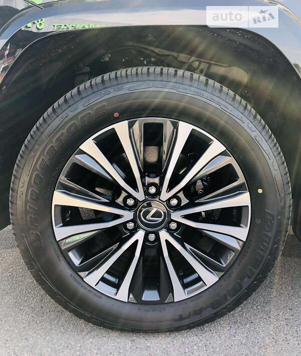 Позашляховик / Кросовер Lexus LX 2024 в Києві