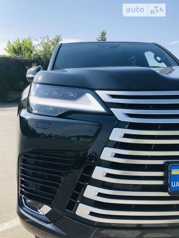 Позашляховик / Кросовер Lexus LX 2024 в Києві