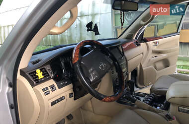 Внедорожник / Кроссовер Lexus LX 2011 в 