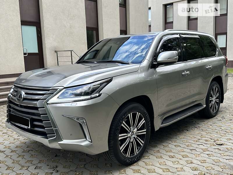 Внедорожник / Кроссовер Lexus LX 2017 в Киеве