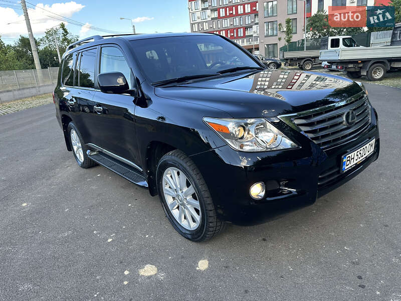 Внедорожник / Кроссовер Lexus LX 2010 в Одессе
