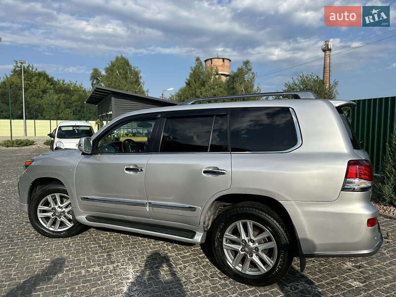 Позашляховик / Кросовер Lexus LX 2012 в Житомирі