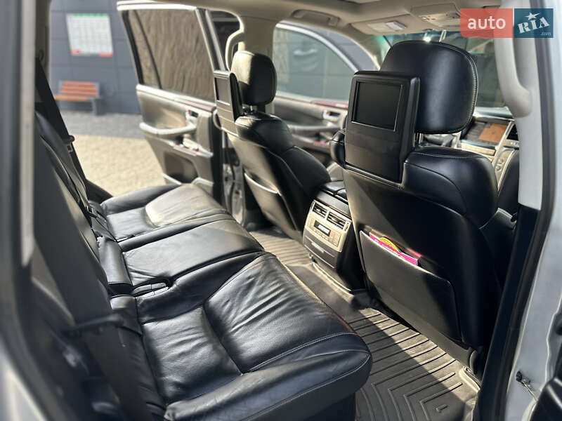 Позашляховик / Кросовер Lexus LX 2012 в Житомирі