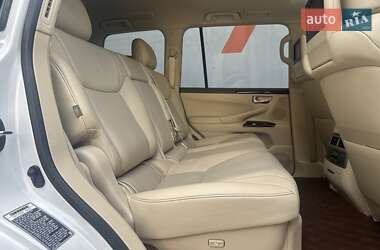 Внедорожник / Кроссовер Lexus LX 2013 в 