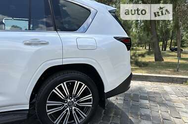 Внедорожник / Кроссовер Lexus LX 2022 в 