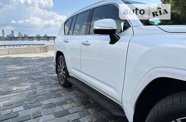Внедорожник / Кроссовер Lexus LX 2022 в 