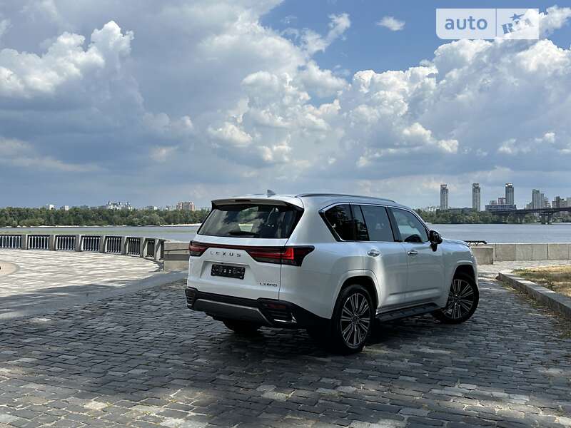 Позашляховик / Кросовер Lexus LX 2022 в Києві
