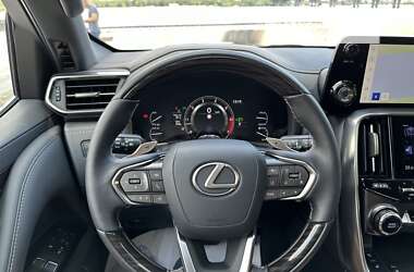 Внедорожник / Кроссовер Lexus LX 2022 в 