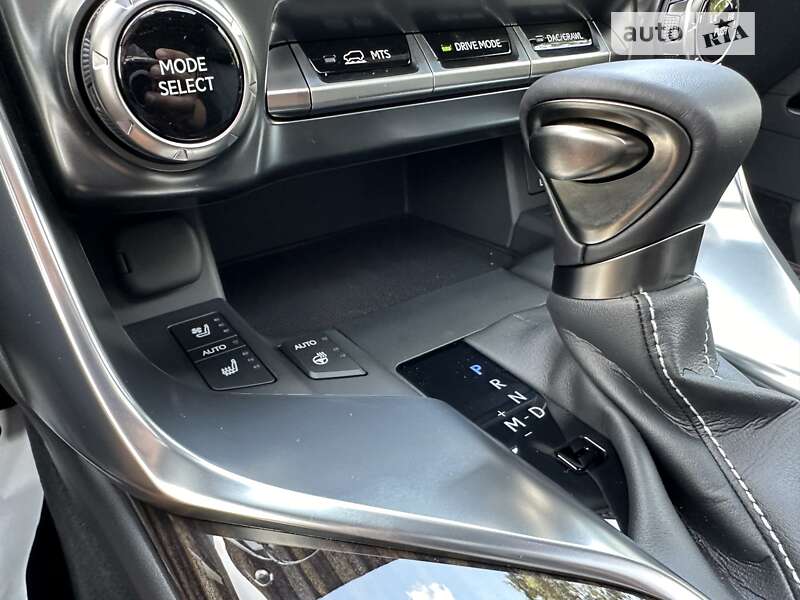 Позашляховик / Кросовер Lexus LX 2022 в Києві