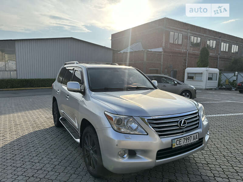 Позашляховик / Кросовер Lexus LX 2008 в Чернівцях
