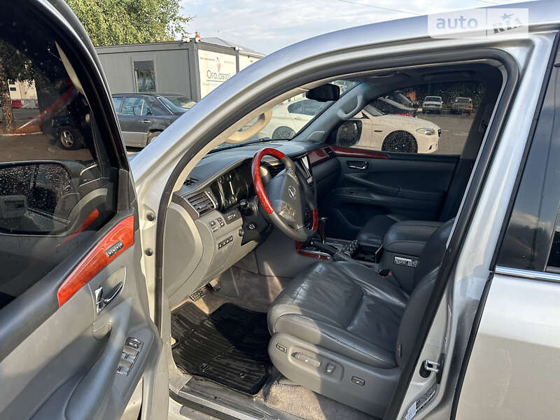 Позашляховик / Кросовер Lexus LX 2008 в Чернівцях