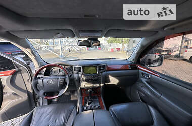 Внедорожник / Кроссовер Lexus LX 2008 в 