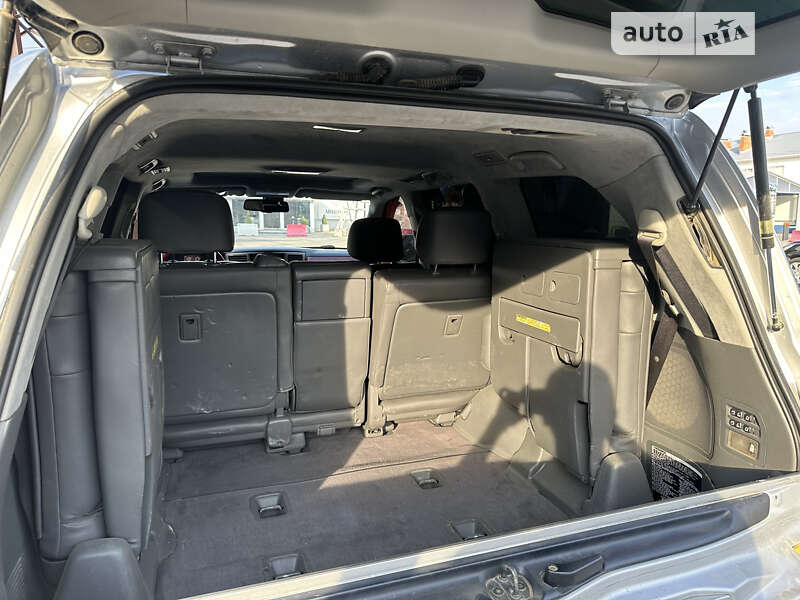 Позашляховик / Кросовер Lexus LX 2008 в Чернівцях