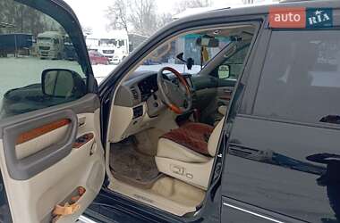 Внедорожник / Кроссовер Lexus LX 2003 в 