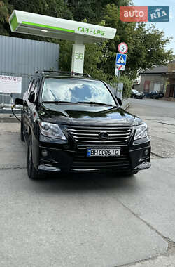 Внедорожник / Кроссовер Lexus LX 2010 в 
