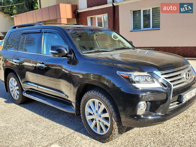 Внедорожник / Кроссовер Lexus LX 2010 в Львове