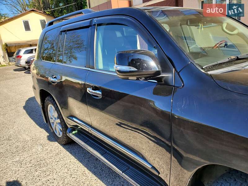 Внедорожник / Кроссовер Lexus LX 2010 в Львове