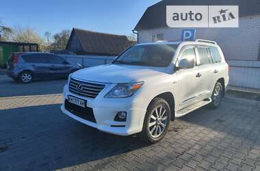 Внедорожник / Кроссовер Lexus LX 2011 в Олевске