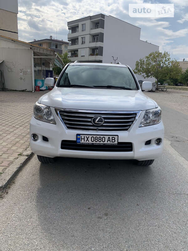 Позашляховик / Кросовер Lexus LX 2008 в Кривому Розі