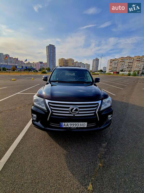 Позашляховик / Кросовер Lexus LX 2012 в Києві