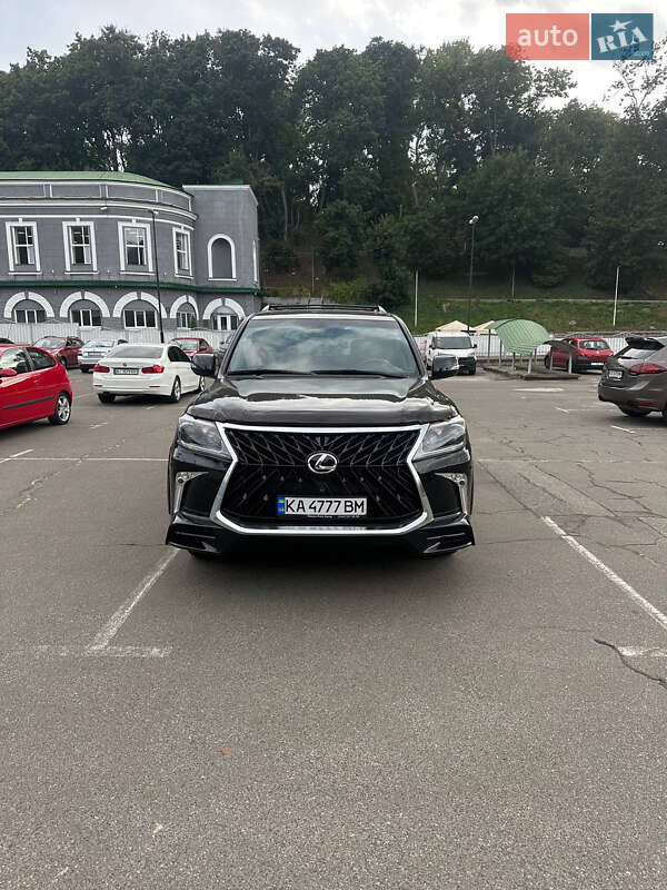 Внедорожник / Кроссовер Lexus LX 2015 в Киеве