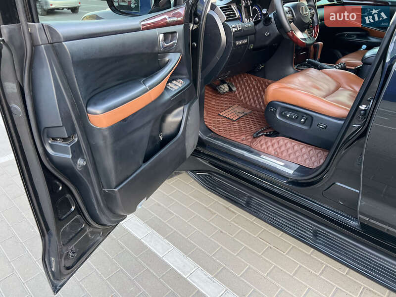 Позашляховик / Кросовер Lexus LX 2011 в Тернополі фото 27 Позашляховик / Кросовер Lexus LX 2011 в Тернополі