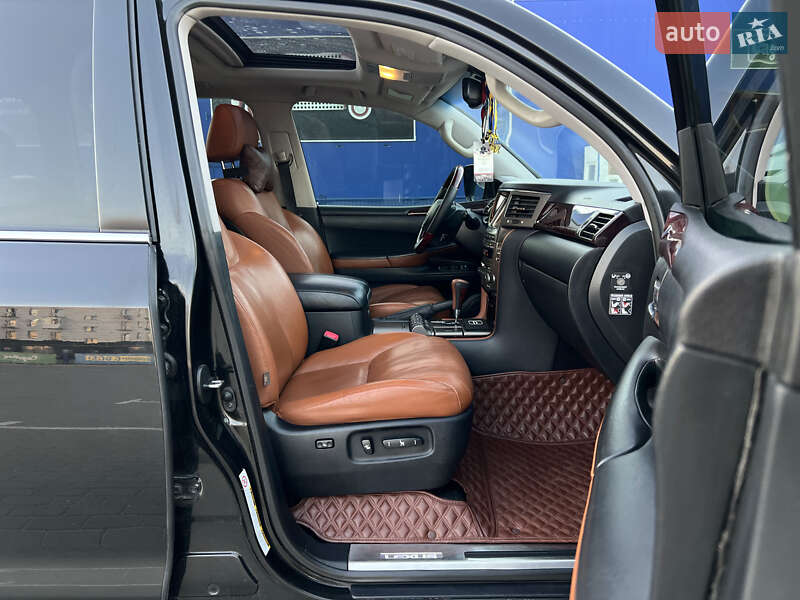 Внедорожник / Кроссовер Lexus LX 2011 в Тернополе