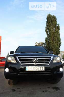 Позашляховик / Кросовер Lexus LX 2008 в Житомирі