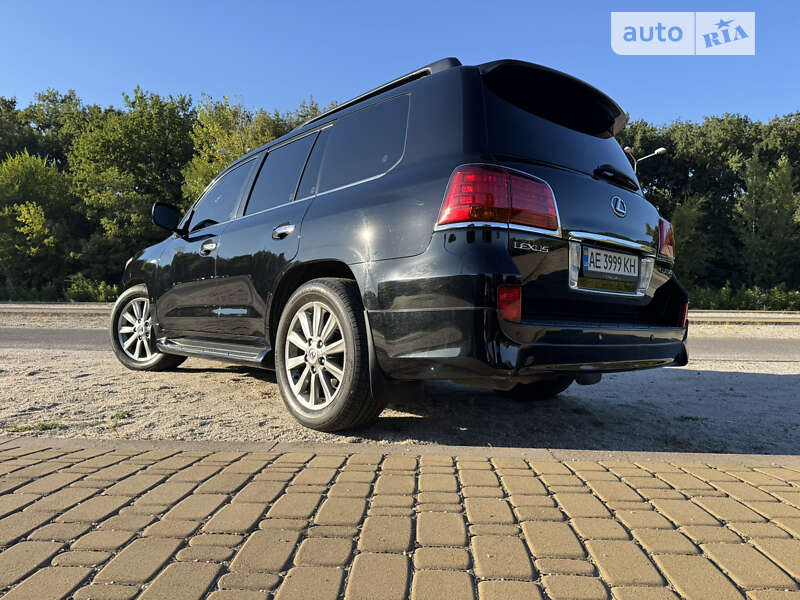 Позашляховик / Кросовер Lexus LX 2010 в Дніпрі