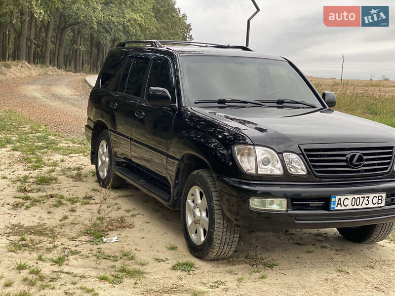 Позашляховик / Кросовер Lexus LX 2004 в Луцьку